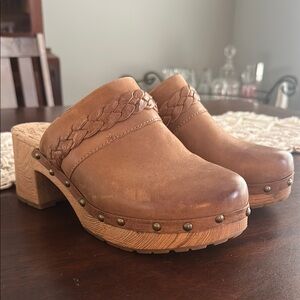 Kork-Ease Tan Clog Mules with Wooden Sole